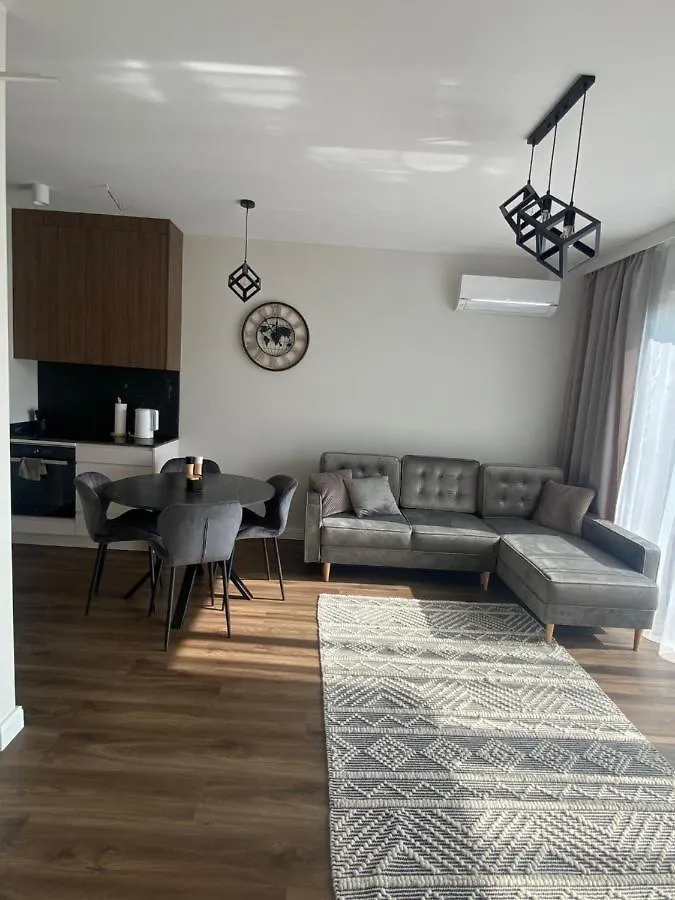 Garden Apartment In Scala 그단스크
